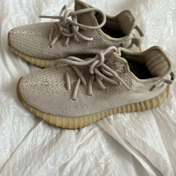 Adidas Yeezy Boost 350V2 Sesame sz 4 - Picture 9 of 13